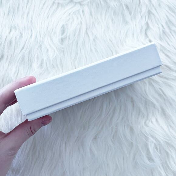 Giorgio Armani Pearlescent Empty Gift/Decorative Box - Picture 4 of 8